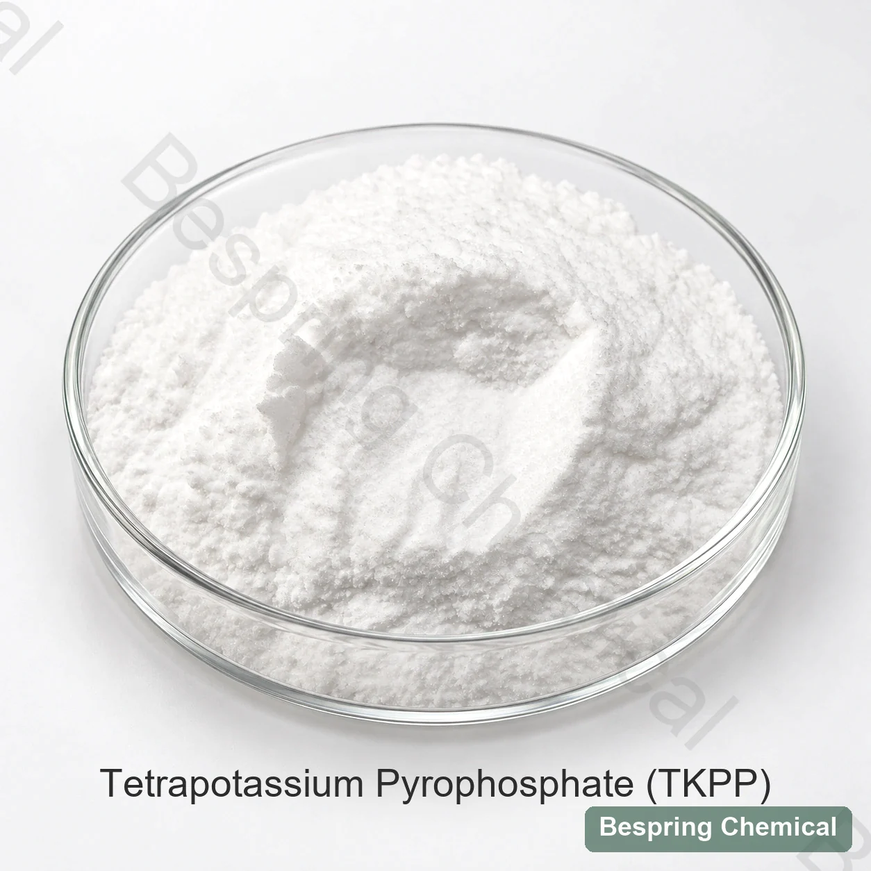 Polvo blanco en un recipiente etiquetado como TKPP